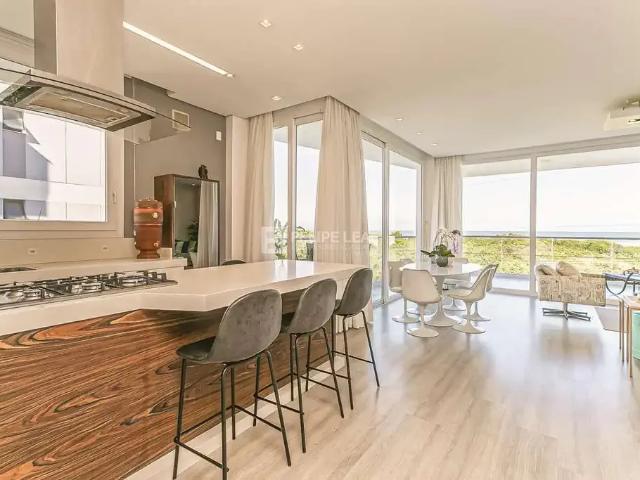 Apartamento venda em Região Geográfica Imediata de Florianópolis, Desterro