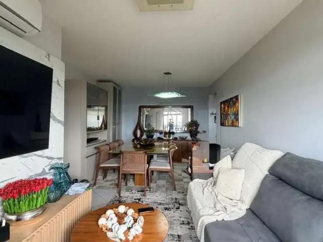 Apartamento venda em Região Geográfica Imediata de Florianópolis, Desterro