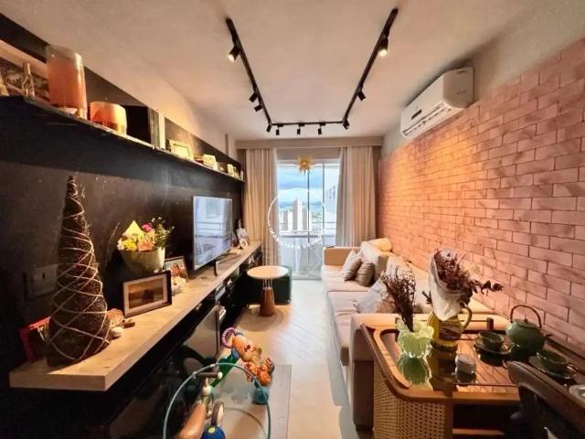 Apartamento venda em Região Geográfica Imediata de Florianópolis, Desterro