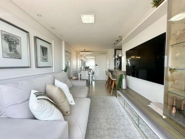 Apartamento venda em Região Geográfica Imediata de Florianópolis, Desterro