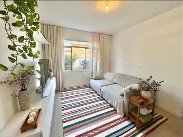 Apartamento venda em Região Geográfica Imediata de Florianópolis, Desterro