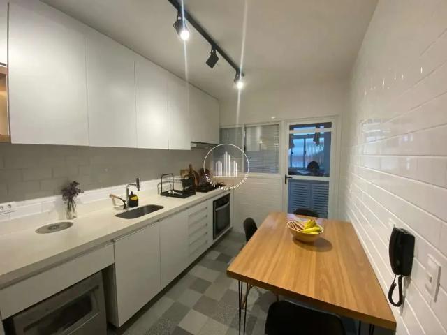 Apartamento venda em Região Geográfica Imediata de Florianópolis, Desterro