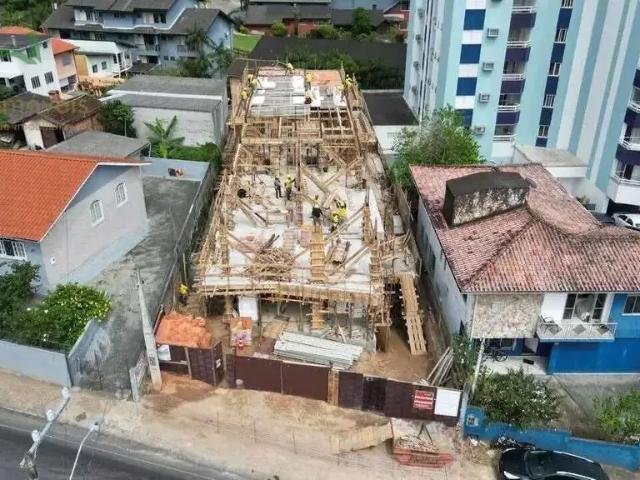 Apartamento venda em Região Geográfica Imediata de Florianópolis, Desterro