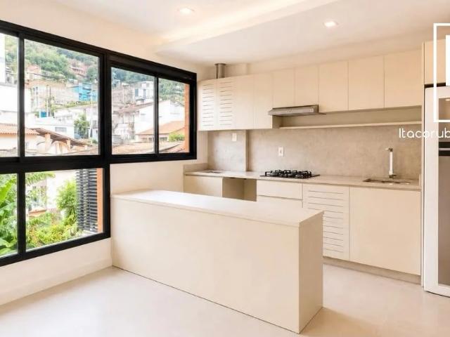 Apartamento venda em Região Geográfica Imediata de Florianópolis, Desterro