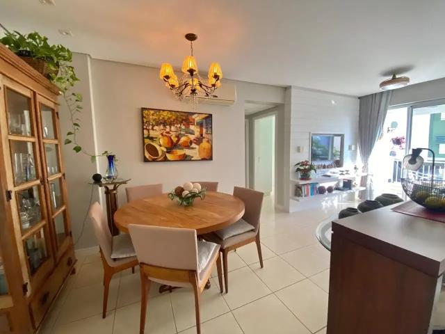 Apartamento venda em Região Geográfica Imediata de Florianópolis, Desterro