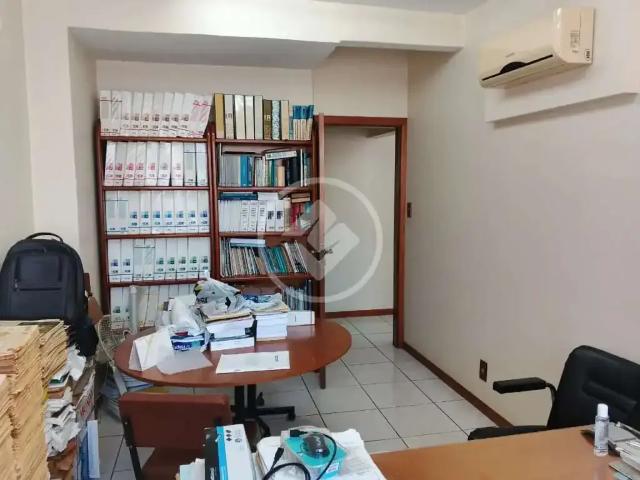Apartamento venda em Região Geográfica Imediata de Florianópolis, Desterro