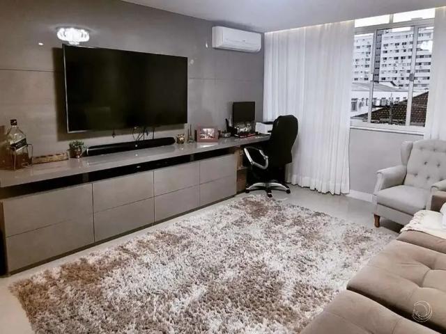 Apartamento venda em Região Geográfica Imediata de Florianópolis, Desterro