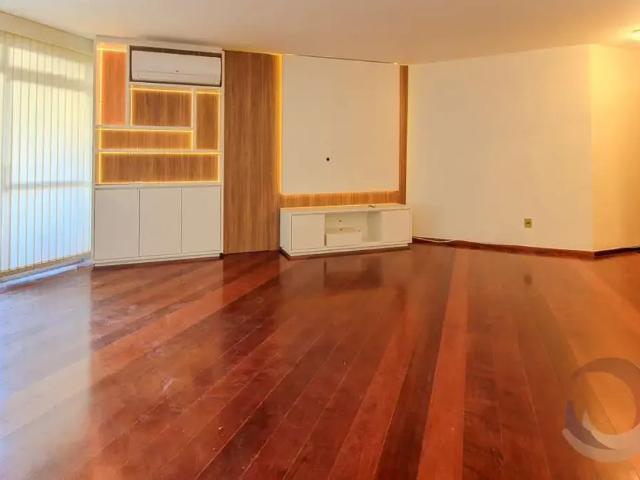 Apartamento venda em Região Geográfica Imediata de Florianópolis, Desterro