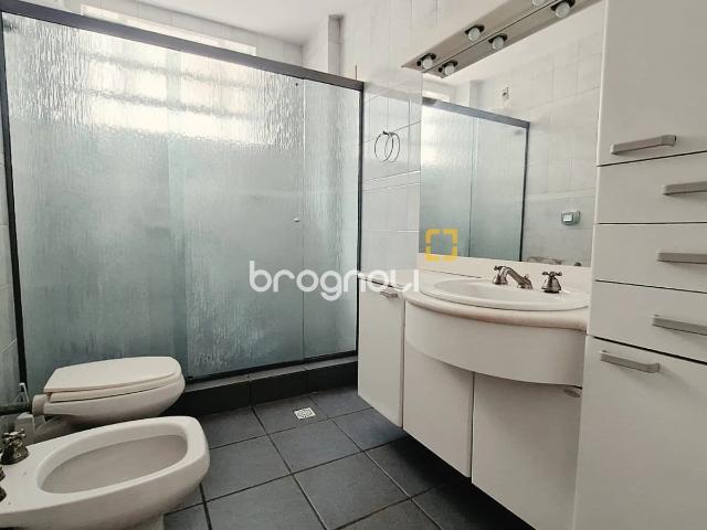 Apartamento venda em Florianópolis, Região Geográfica Intermediária de Florianópolis