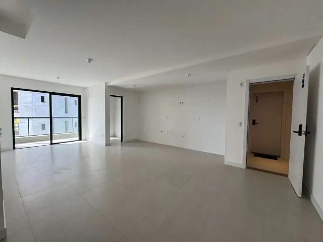 Apartamento venda em Região Geográfica Imediata de Florianópolis, Desterro