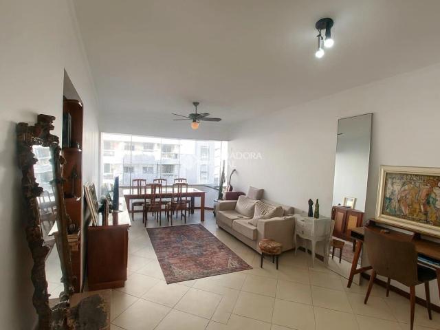 Apartamento venda em Região Geográfica Imediata de Florianópolis, Desterro