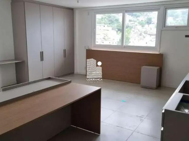 Apartamento venda em Região Geográfica Imediata de Florianópolis, Desterro
