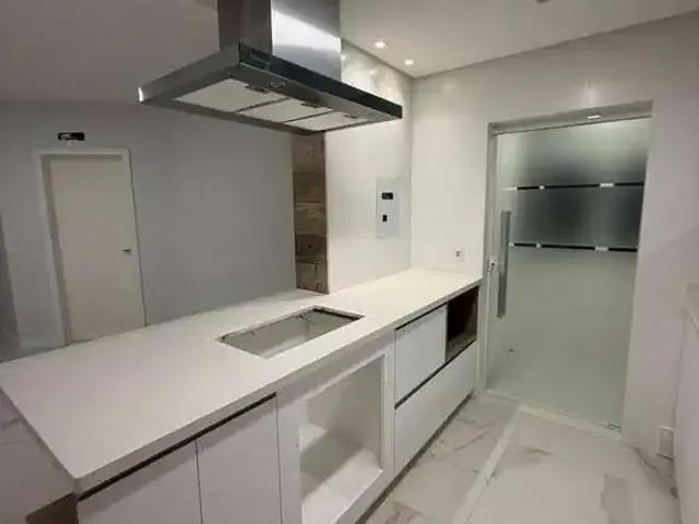 Apartamento venda em Região Geográfica Imediata de Florianópolis, Desterro