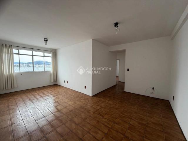 Apartamento venda em Região Geográfica Imediata de Florianópolis, Desterro