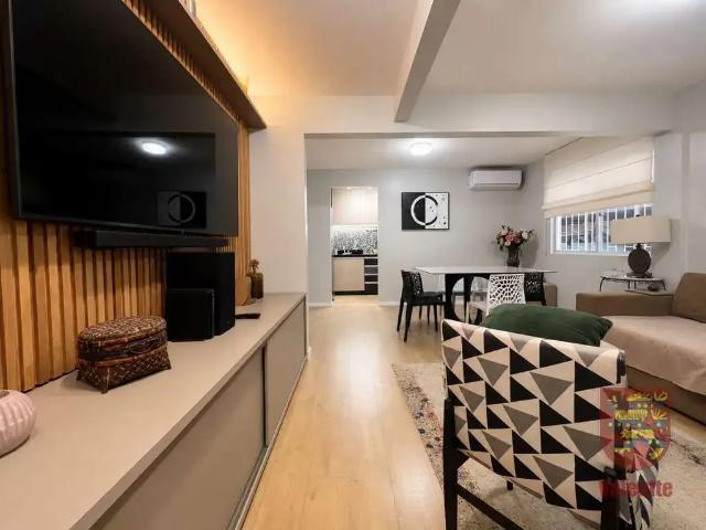 Apartamento venda em Região Geográfica Imediata de Florianópolis, Desterro