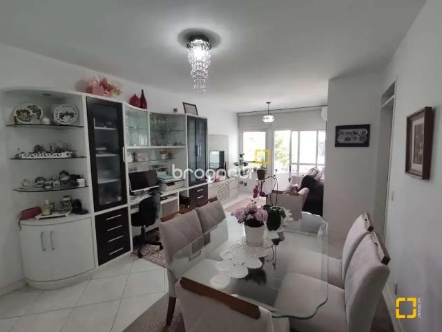 Apartamento venda em Região Geográfica Imediata de Florianópolis, Desterro