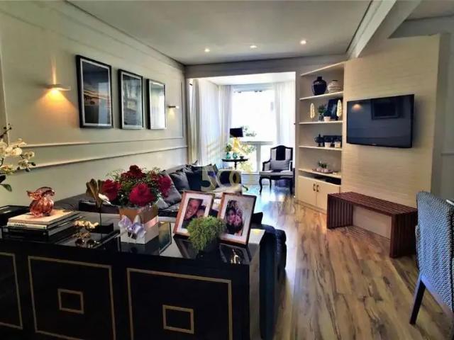 Apartamento venda em Região Geográfica Imediata de Florianópolis, Desterro