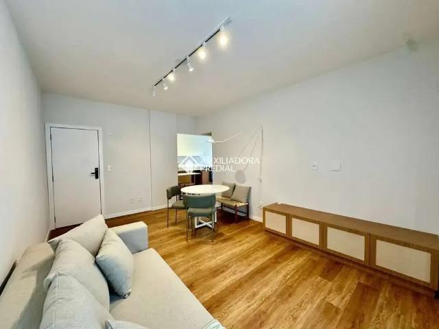 Apartamento venda em Região Geográfica Imediata de Florianópolis, Desterro