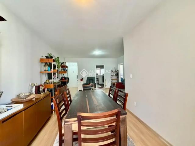 Apartamento venda em Região Geográfica Imediata de Florianópolis, Desterro