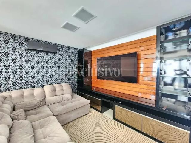 Apartamento venda em Região Geográfica Imediata de Florianópolis, Desterro