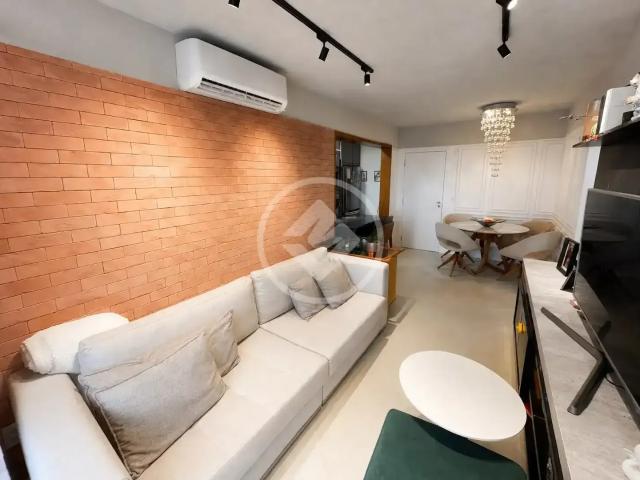 Apartamento venda em Região Geográfica Imediata de Florianópolis, Desterro