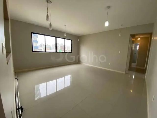 Apartamento venda em Região Geográfica Imediata de Florianópolis, Desterro