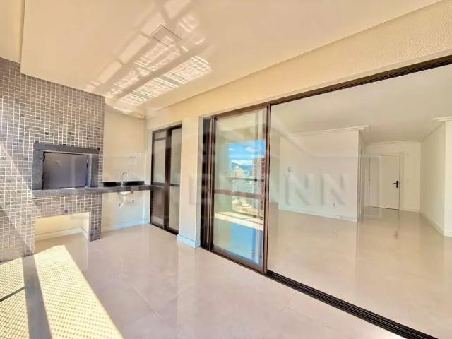 Apartamento venda em Região Geográfica Imediata de Florianópolis, Desterro