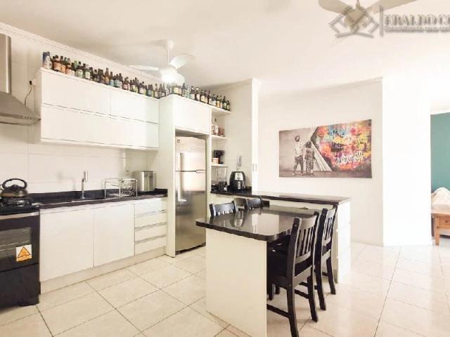 Apartamento venda em Região Geográfica Imediata de Florianópolis, Desterro