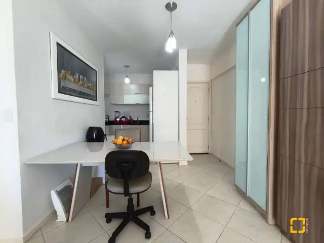 Apartamento venda em Região Geográfica Imediata de Florianópolis, Desterro