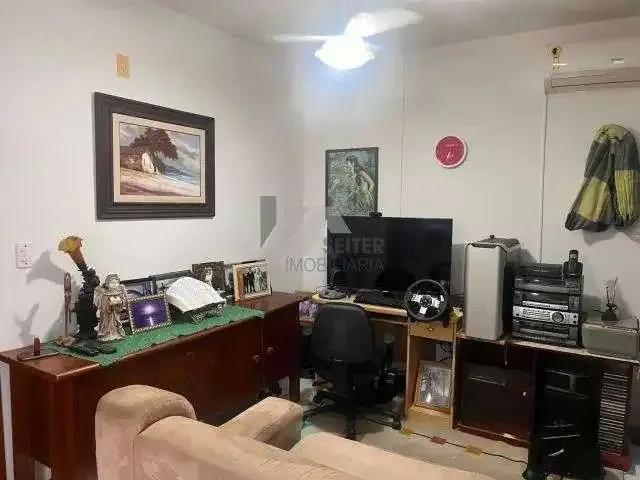 Apartamento venda em Região Geográfica Imediata de Florianópolis, Desterro