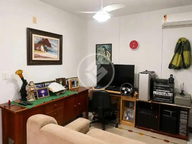 Apartamento venda em Região Geográfica Imediata de Florianópolis, Desterro