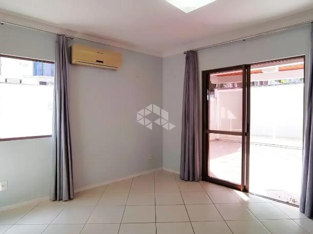 Apartamento venda em Região Geográfica Imediata de Florianópolis, Desterro