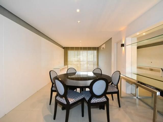 Apartamento venda em Região Geográfica Imediata de Florianópolis, Desterro