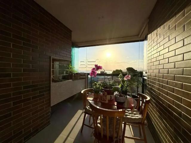 Apartamento venda em Região Geográfica Imediata de Florianópolis, Desterro