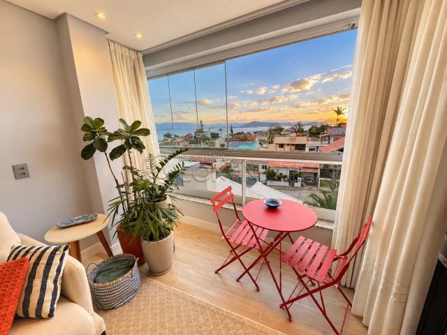 Apartamento venda em Região Geográfica Imediata de Florianópolis, Desterro