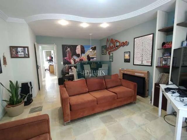 Apartamento venda em Região Geográfica Imediata de Florianópolis, Desterro
