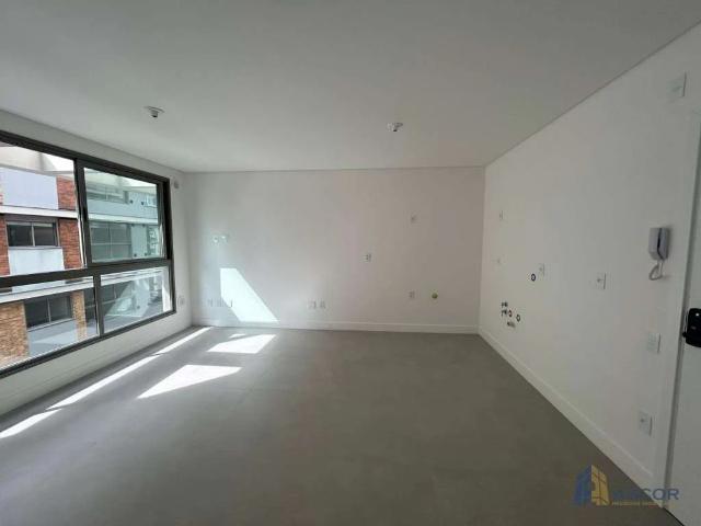 Apartamento venda em Região Geográfica Imediata de Florianópolis, Desterro