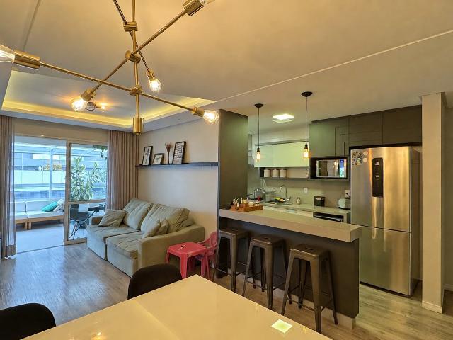 Apartamento venda em Região Geográfica Imediata de Florianópolis, Desterro