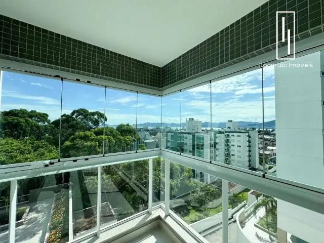 Apartamento venda em Região Geográfica Imediata de Florianópolis, Desterro