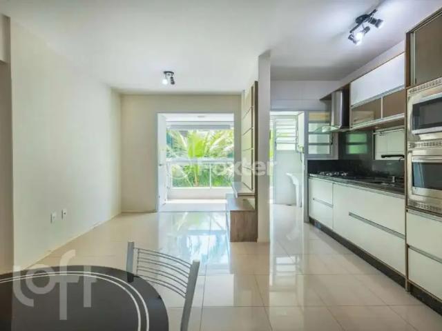 Apartamento venda em Região Geográfica Imediata de Florianópolis, Desterro