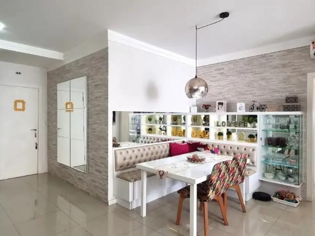 Apartamento venda em Região Geográfica Imediata de Florianópolis, Desterro