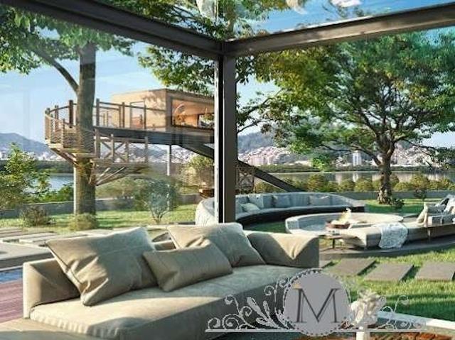 Apartamento venda em Região Geográfica Imediata de Florianópolis, Desterro