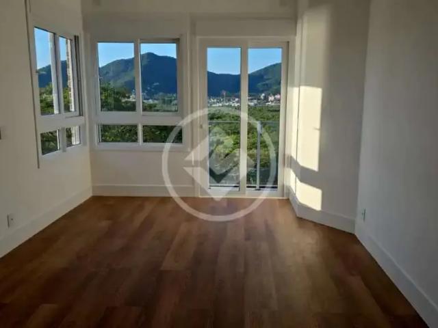 Apartamento venda em Região Geográfica Imediata de Florianópolis, Desterro