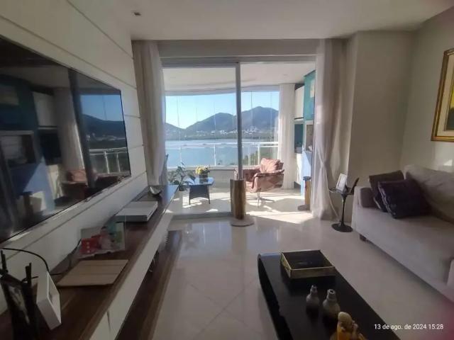 Apartamento venda em Região Geográfica Imediata de Florianópolis, Desterro