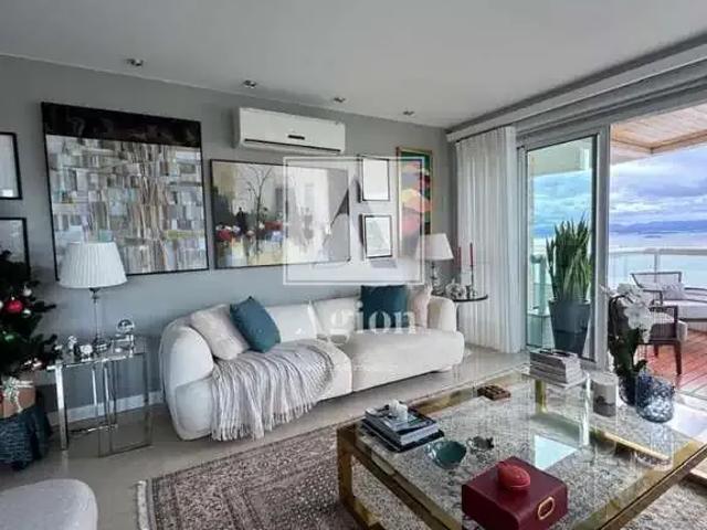 Apartamento venda em Região Geográfica Imediata de Florianópolis, Desterro