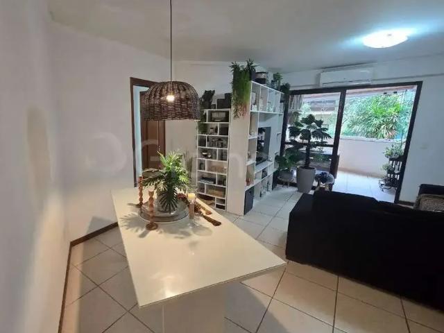 Apartamento venda em Região Geográfica Imediata de Florianópolis, Desterro