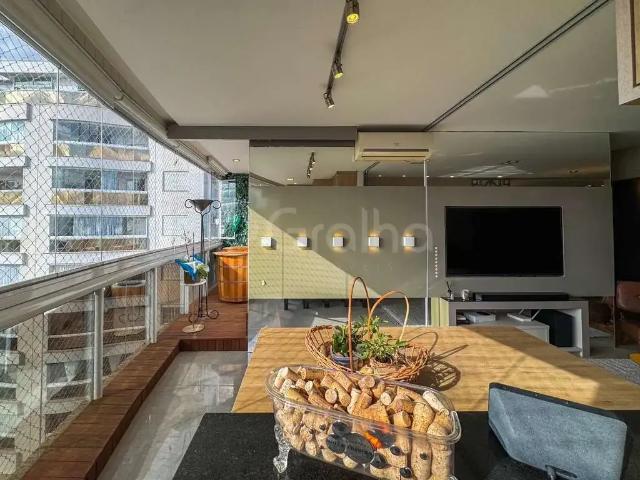 Apartamento venda em Região Geográfica Imediata de Florianópolis, Desterro