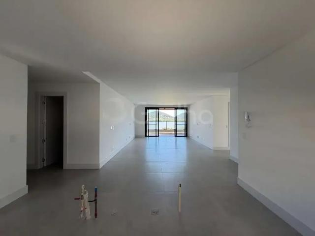 Apartamento venda em Região Geográfica Imediata de Florianópolis, Desterro