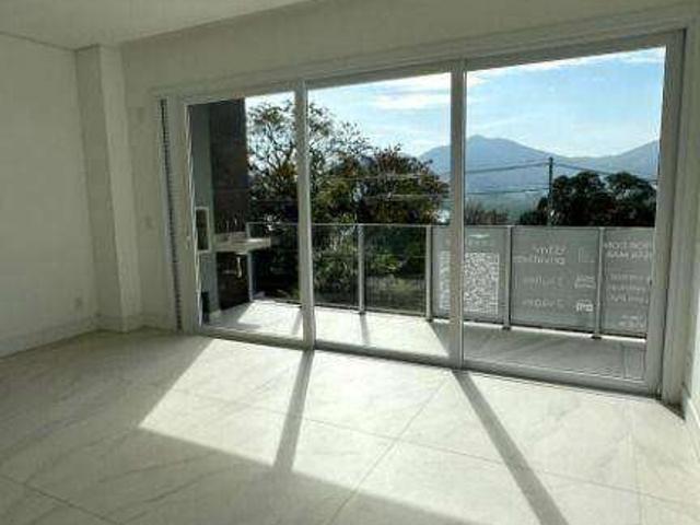 Apartamento venda em Região Geográfica Imediata de Florianópolis, Desterro