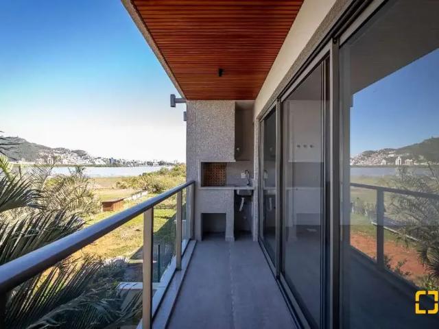 Apartamento venda em Região Geográfica Imediata de Florianópolis, Desterro